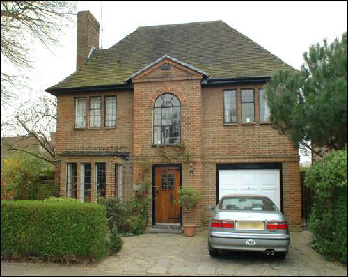 52 Middleway